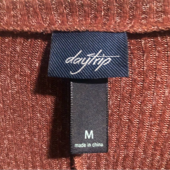 Daytrip Pieced Floral Top Brown Womens Tops Medium - Picture 4 of 5